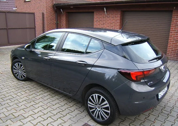 Opel Astra cena 39800 przebieg: 90800, rok produkcji 2016 z Zabrze małe 172